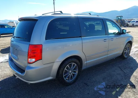 2017 Dodge Grand Caravan Sxt z USA, uszkodzony, nr VIN 2C4RDGCG6HR685572